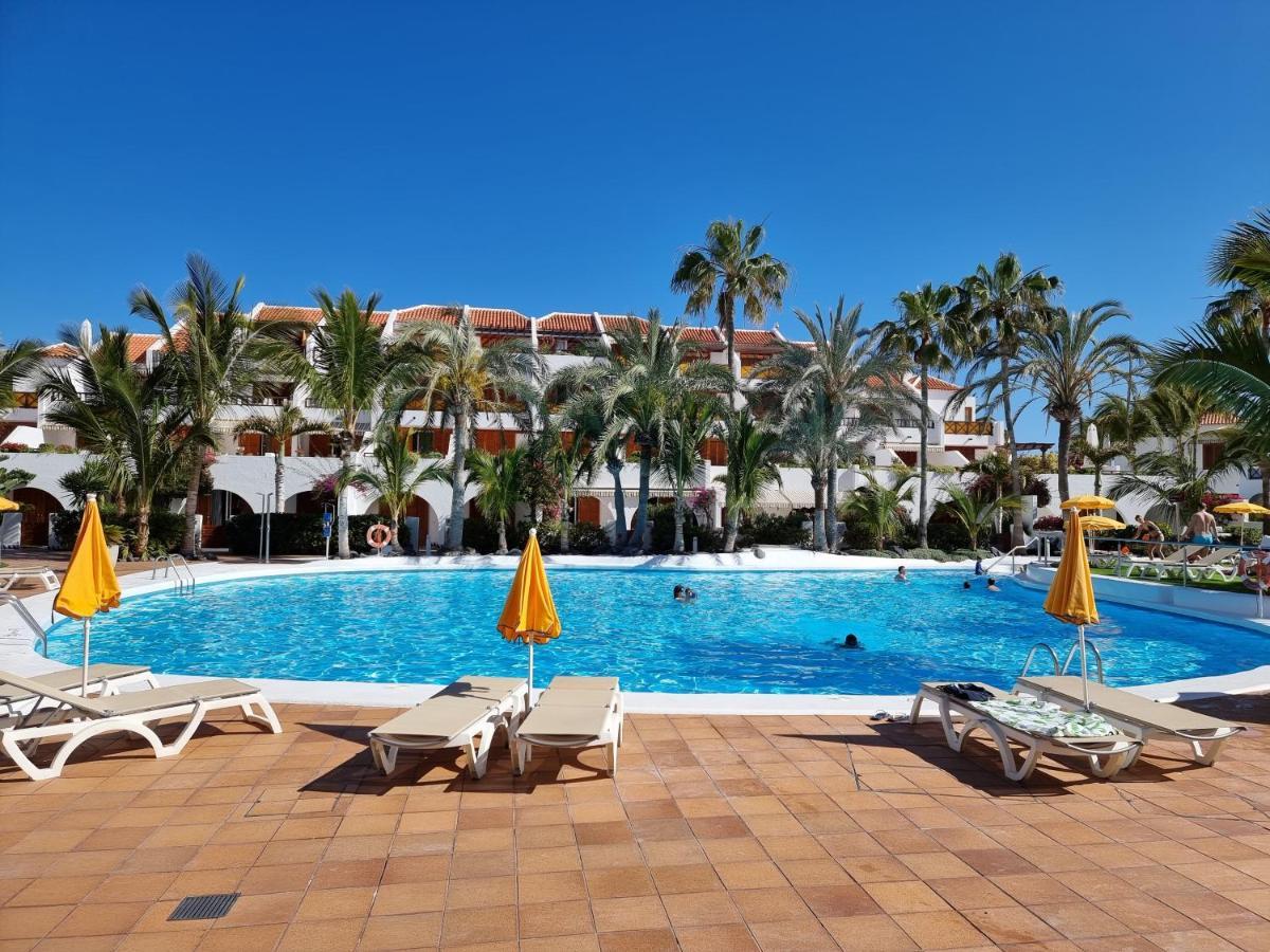 Studio Apartment No 1 Directly On The Beach And Sea, Terrace, Heated Pool, Wifi Playa de las Américas Buitenkant foto