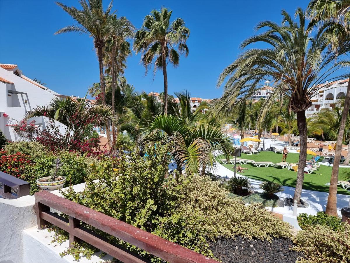 Studio Apartment No 1 Directly On The Beach And Sea, Terrace, Heated Pool, Wifi Playa de las Américas Buitenkant foto