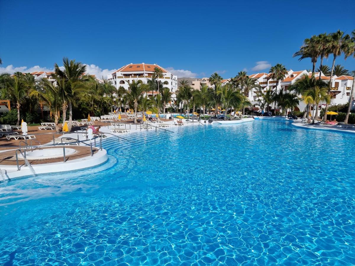 Studio Apartment No 1 Directly On The Beach And Sea, Terrace, Heated Pool, Wifi Playa de las Américas Buitenkant foto