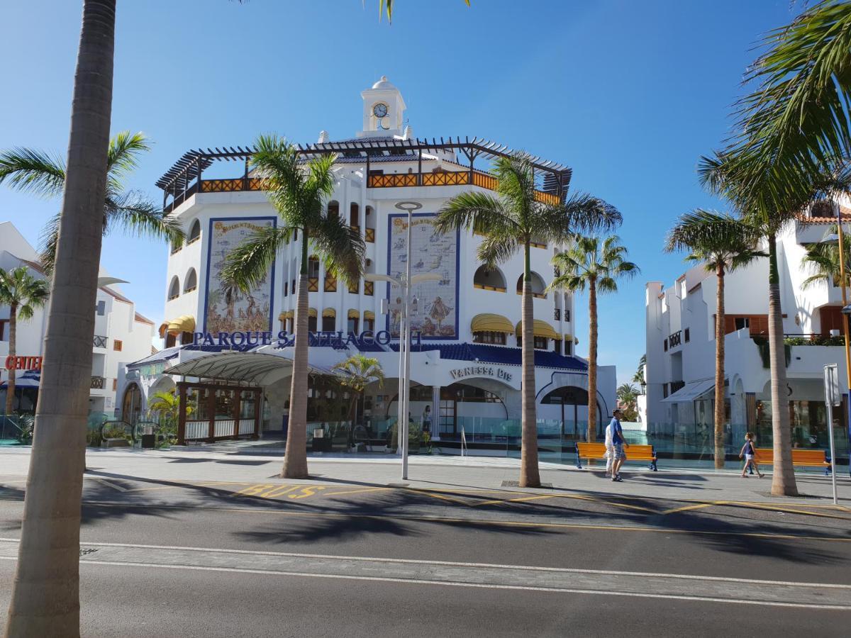 Studio Apartment No 1 Directly On The Beach And Sea, Terrace, Heated Pool, Wifi Playa de las Américas Buitenkant foto
